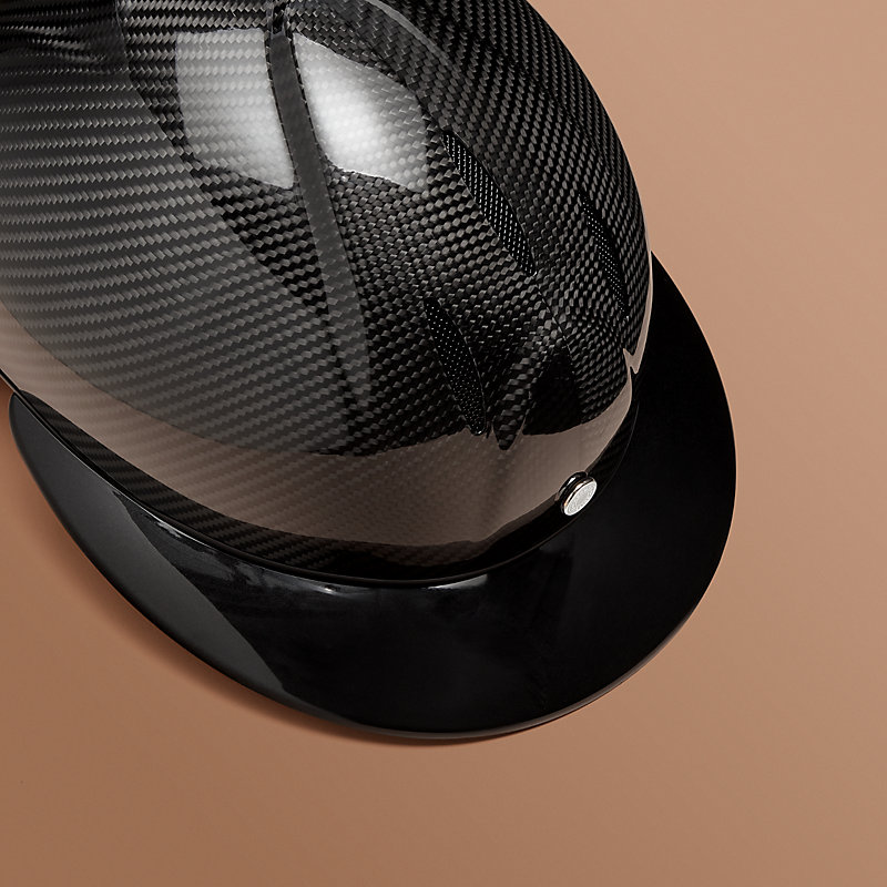 乗馬用ヘルメット 《カルボンヌ》 | Hermès - エルメス-公式サイト